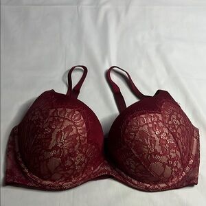 Victoria’s Secret Very Sexy Lightly Lined Bra